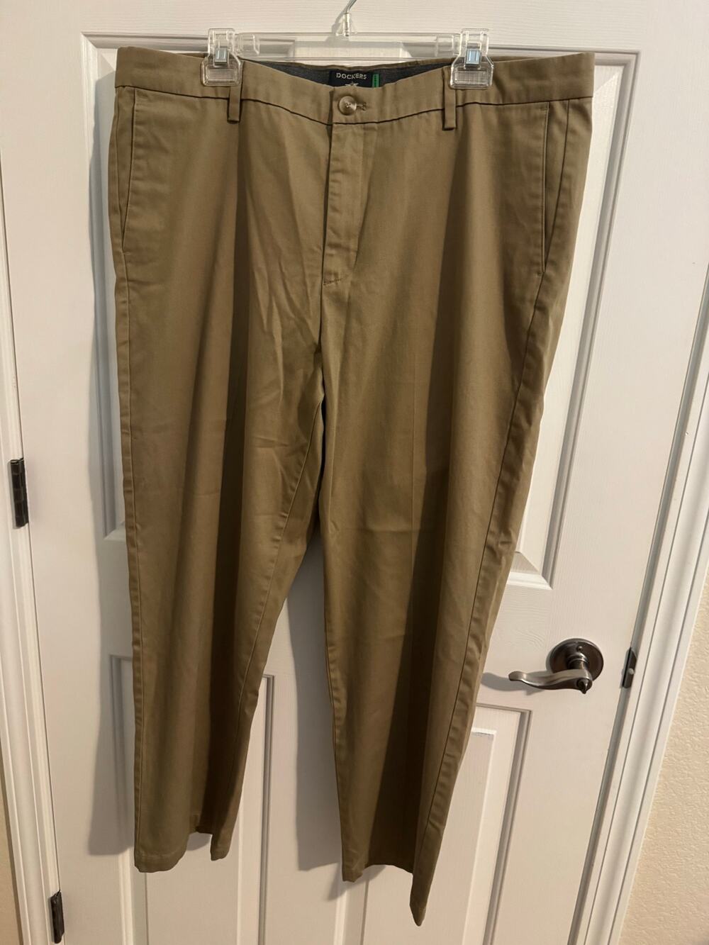 Dockers Signature Straight Fit Stain Defender Khakis 38x30 Drab Green